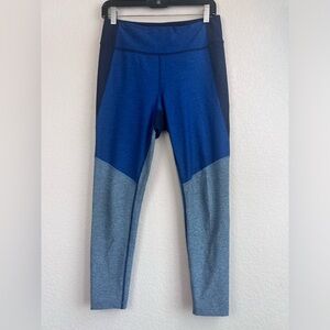 Outdoor Voices Trim-Tone Blue Leggings Size Large